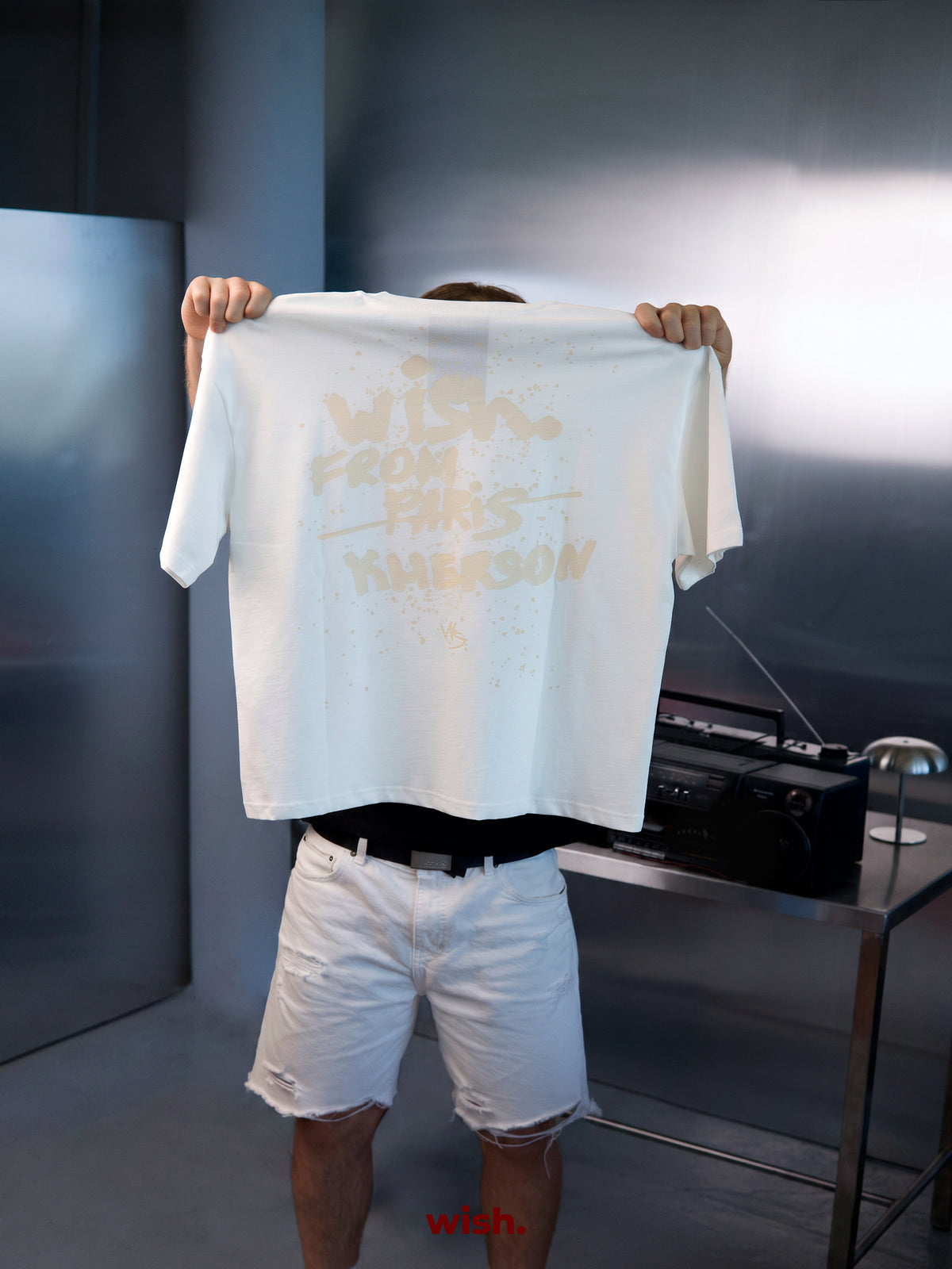 T-SHIRT PLATINUM MILK.
